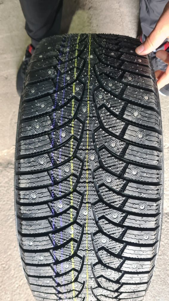Шины 235/45R18 Nankang SW-9  шипованные Taiwan