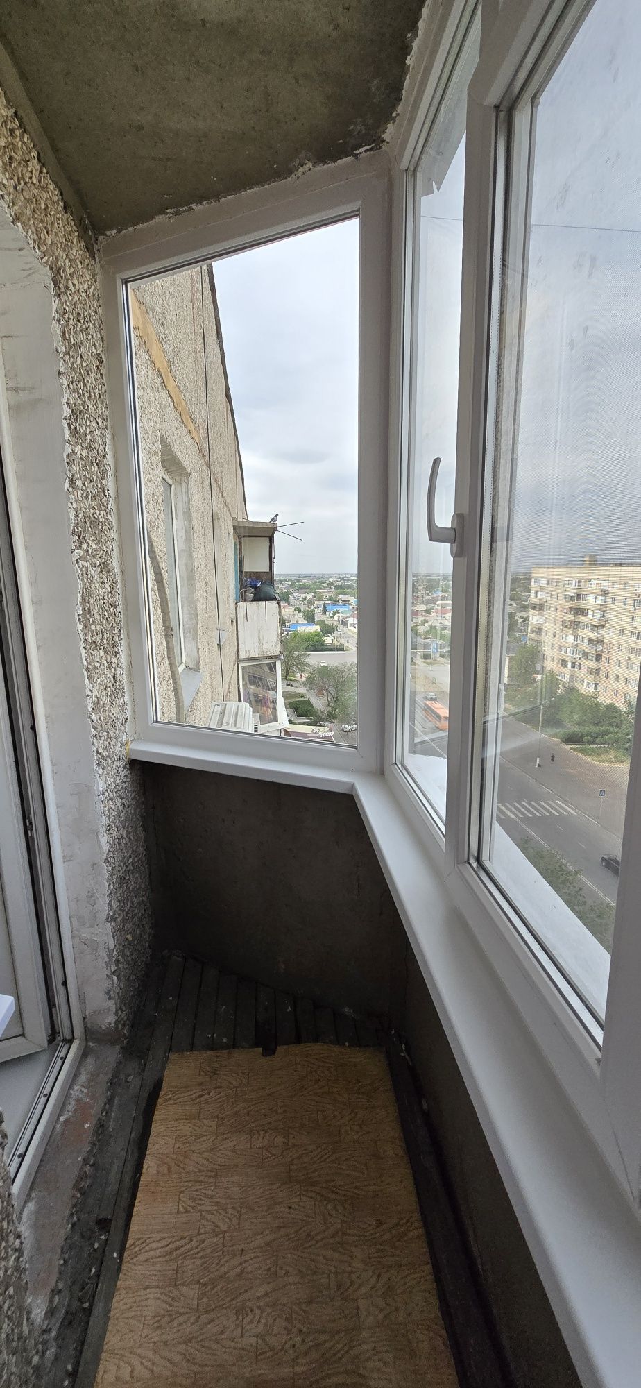 Продам 2-х комнатную квартиру по адресу Беркимбаева 90.