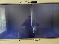 Телевизор со сломанным экраном
