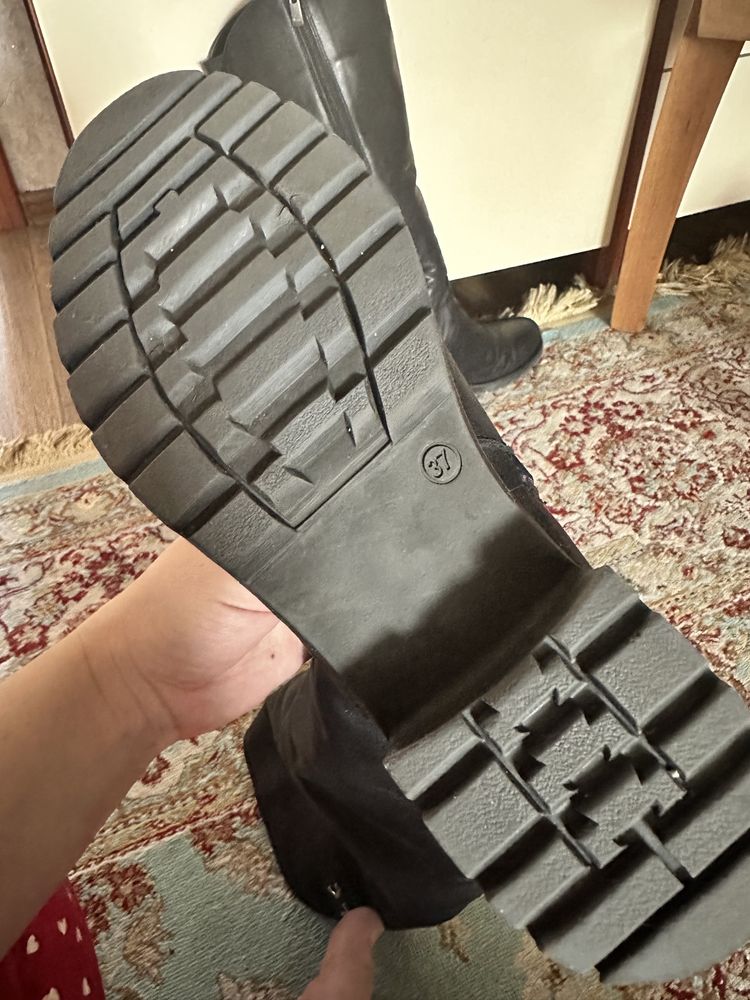 Женские зимние сапоги