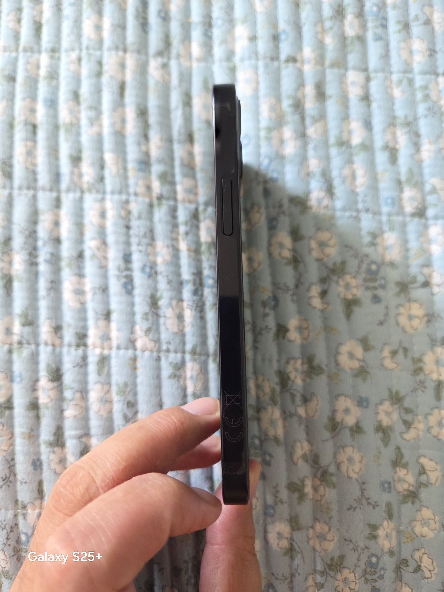 Продам iPhone 12 mini