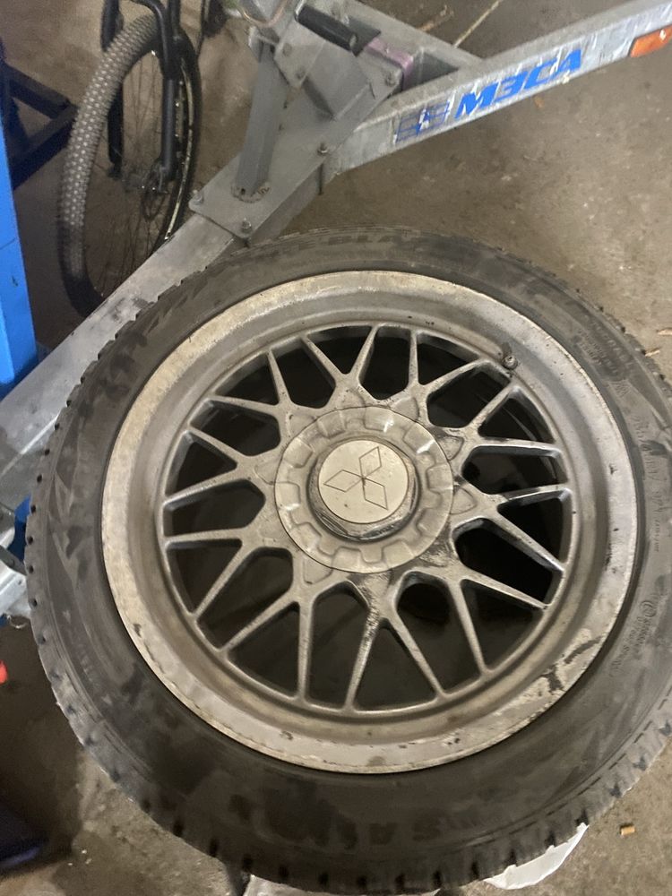 Продам резину с дисками R17