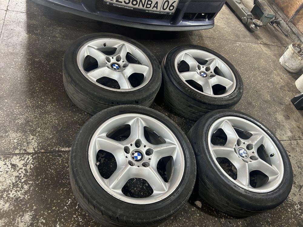 Продам оригиналные диски от Bmw E36. Вылет тройчный.