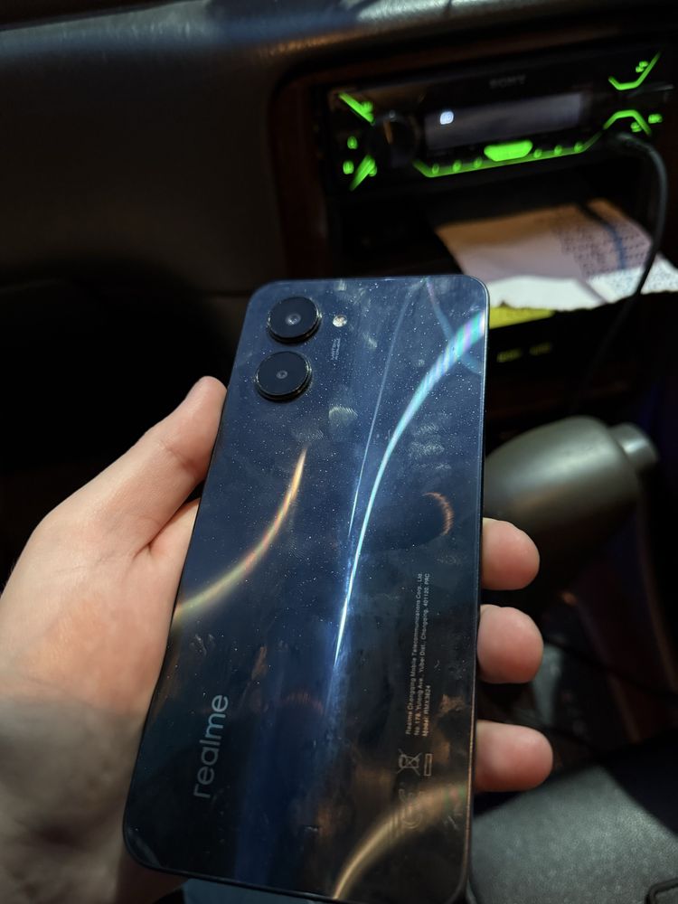 Телефон Realme c33