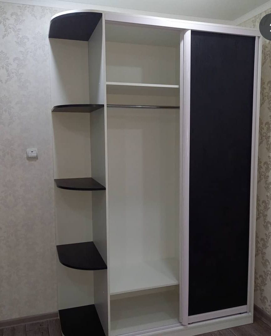 Продаётся шкаф .
