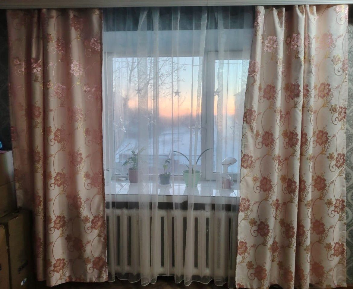 Продам  шторы  за 10000