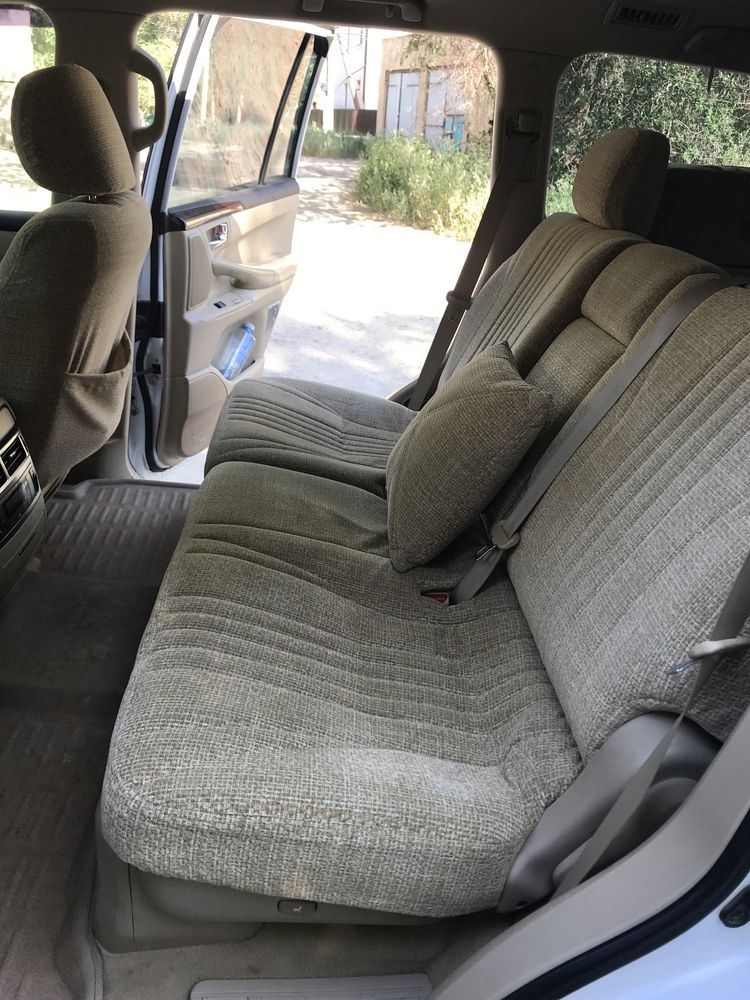 Аренда авто / Прокат Lexus LX 570 с водителем