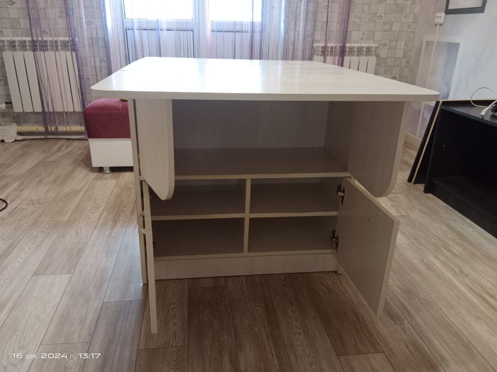 Продам стол-книжку