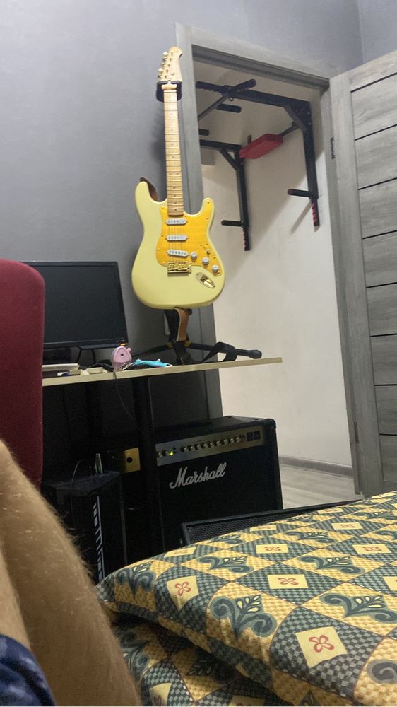 комбик Marshall MA100c