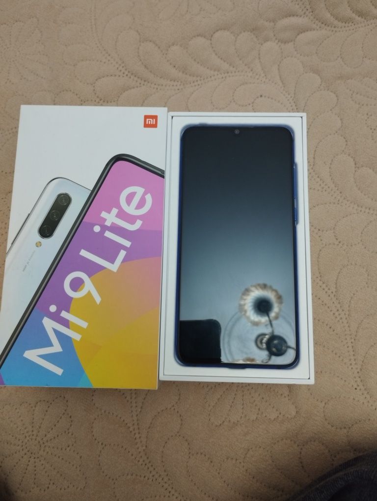 Xiaomi Mi 9 lite 64гб