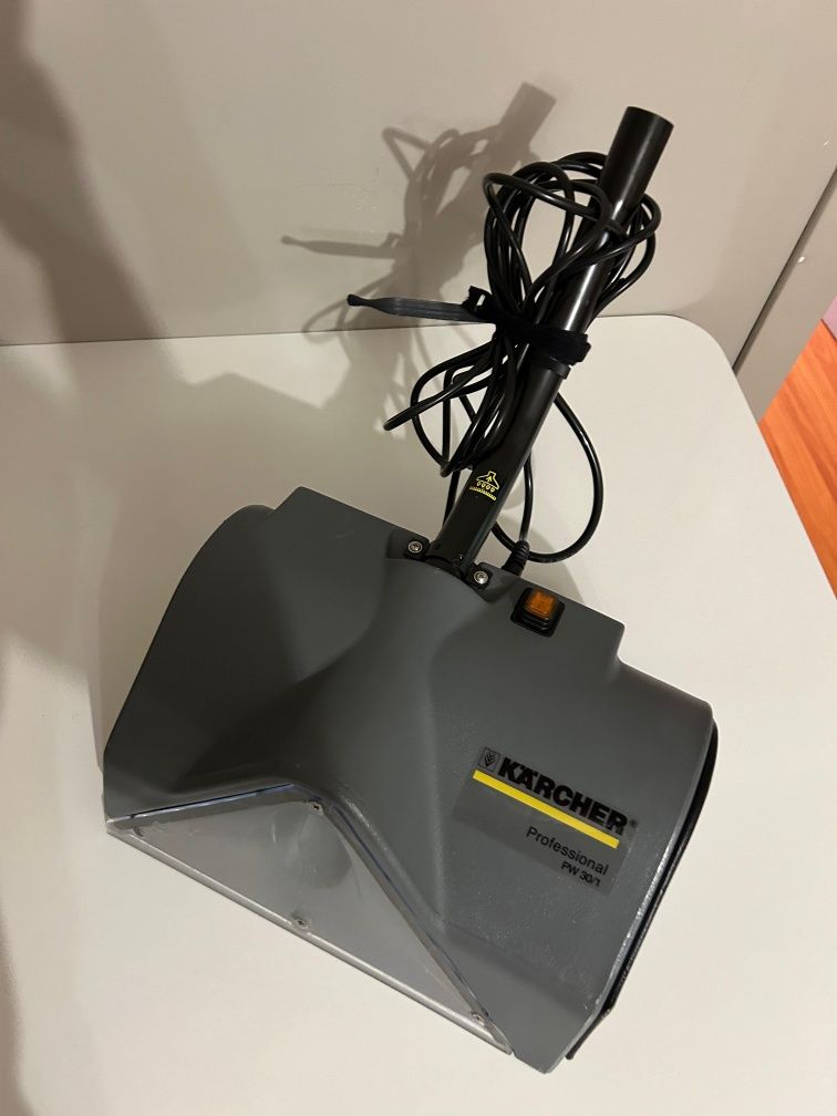 Kärcher Электрощетка моющая PW 30/1