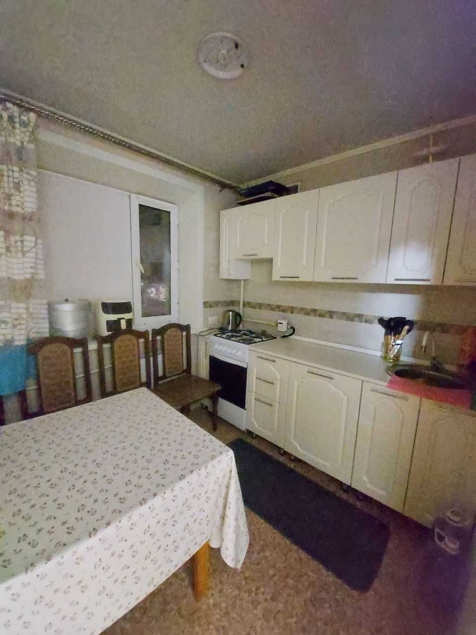 `ПРОДАМ 2 комн квартиру в Сортировке, Дом Фудмарта