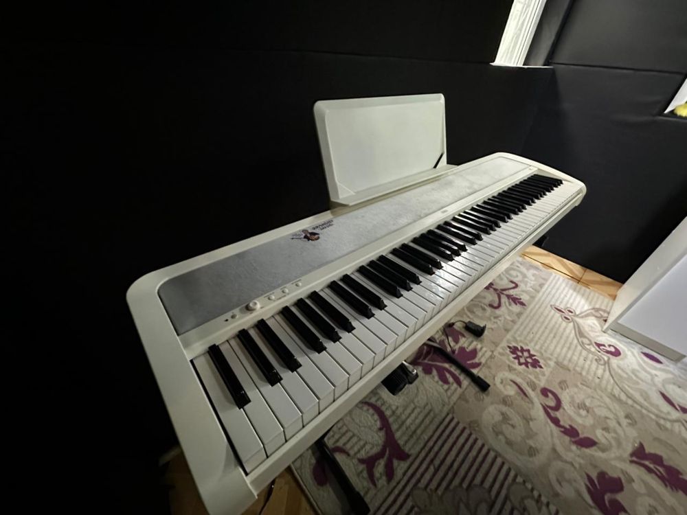 Цифровое пианино Korg B1-WH
