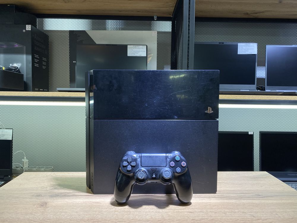 Sony PlayStation 4 Fat, 500GB, дисковод не работает, есть игры,10504/А