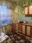 Продается 1-комнатная квартира, гостиничного типа. 20мкр 3-й этаж