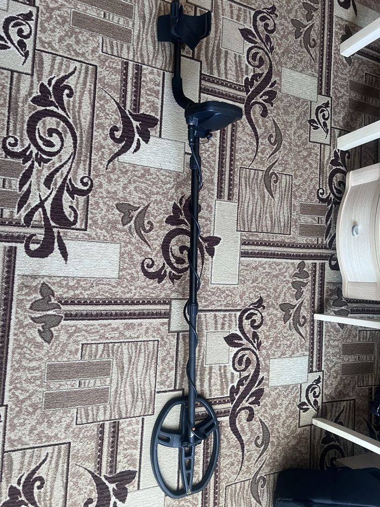 Продам металоискатель tx 850