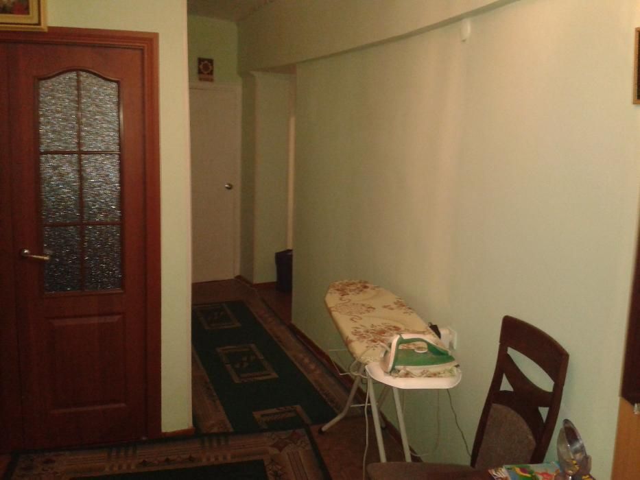 Продам трехкомнатную квартиру