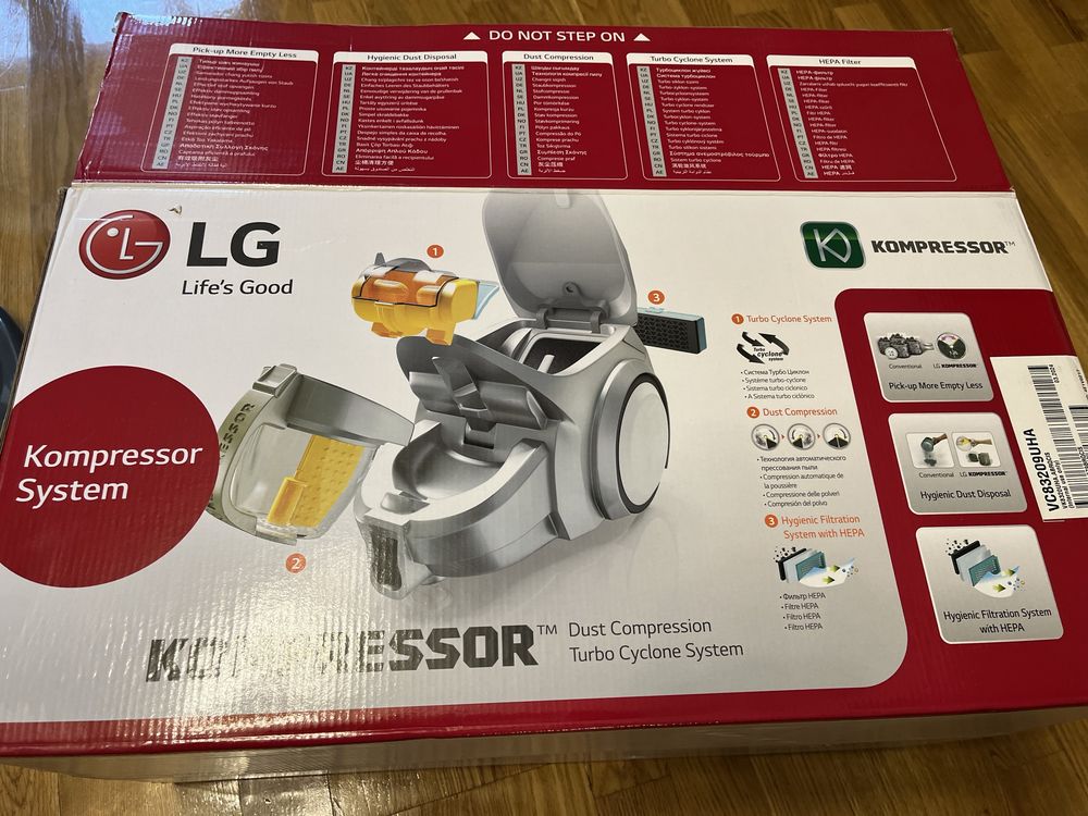 Пылесос LG VC83209UHA