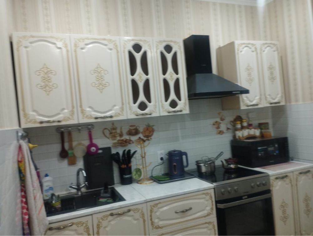 Продается кухонный гарнитур