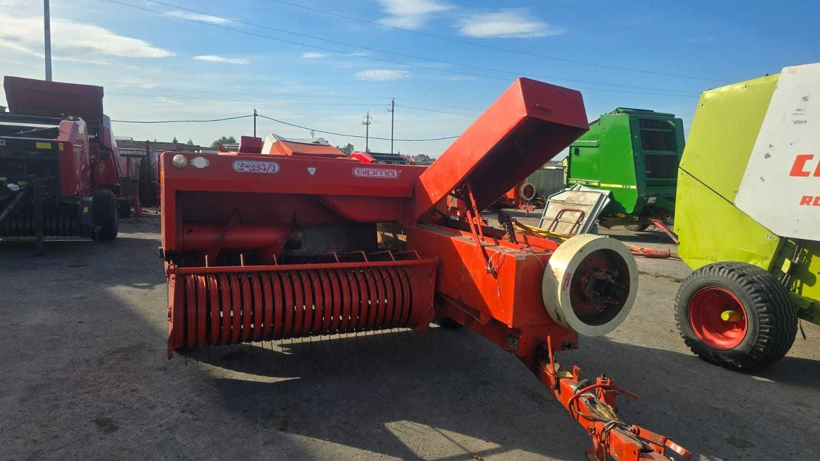 Sipma пресс-подборщик тюковый Z224/1 красный с Европы