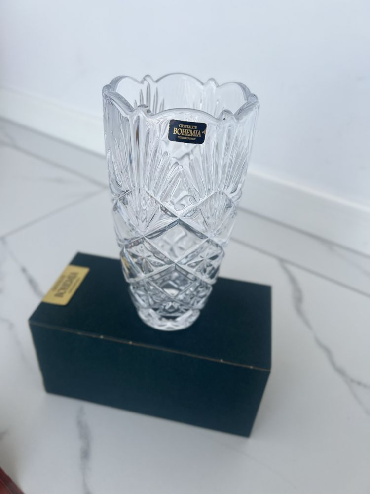 Продам вазу и конфетницу Bohemia