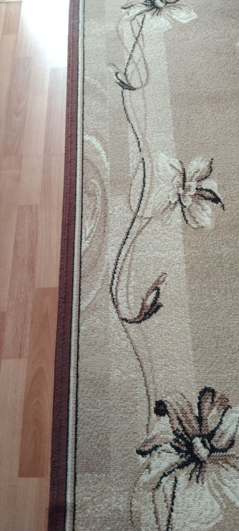 Продам 2 ковровые дорожки беж-кор цвет