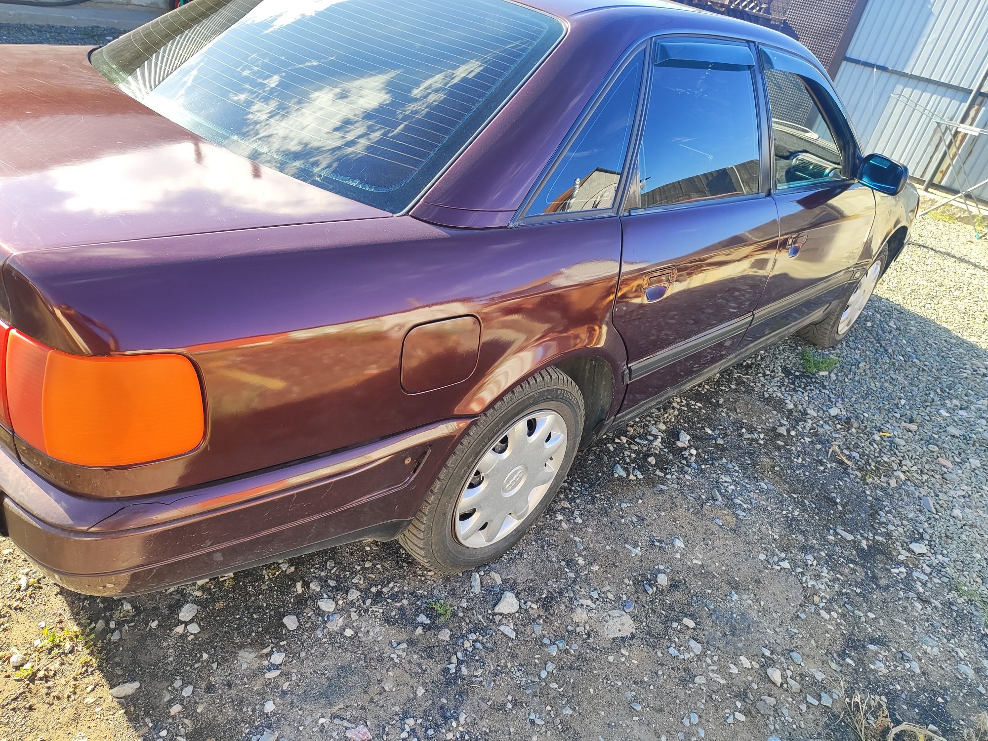 Продам Ауди 100с4 2.3