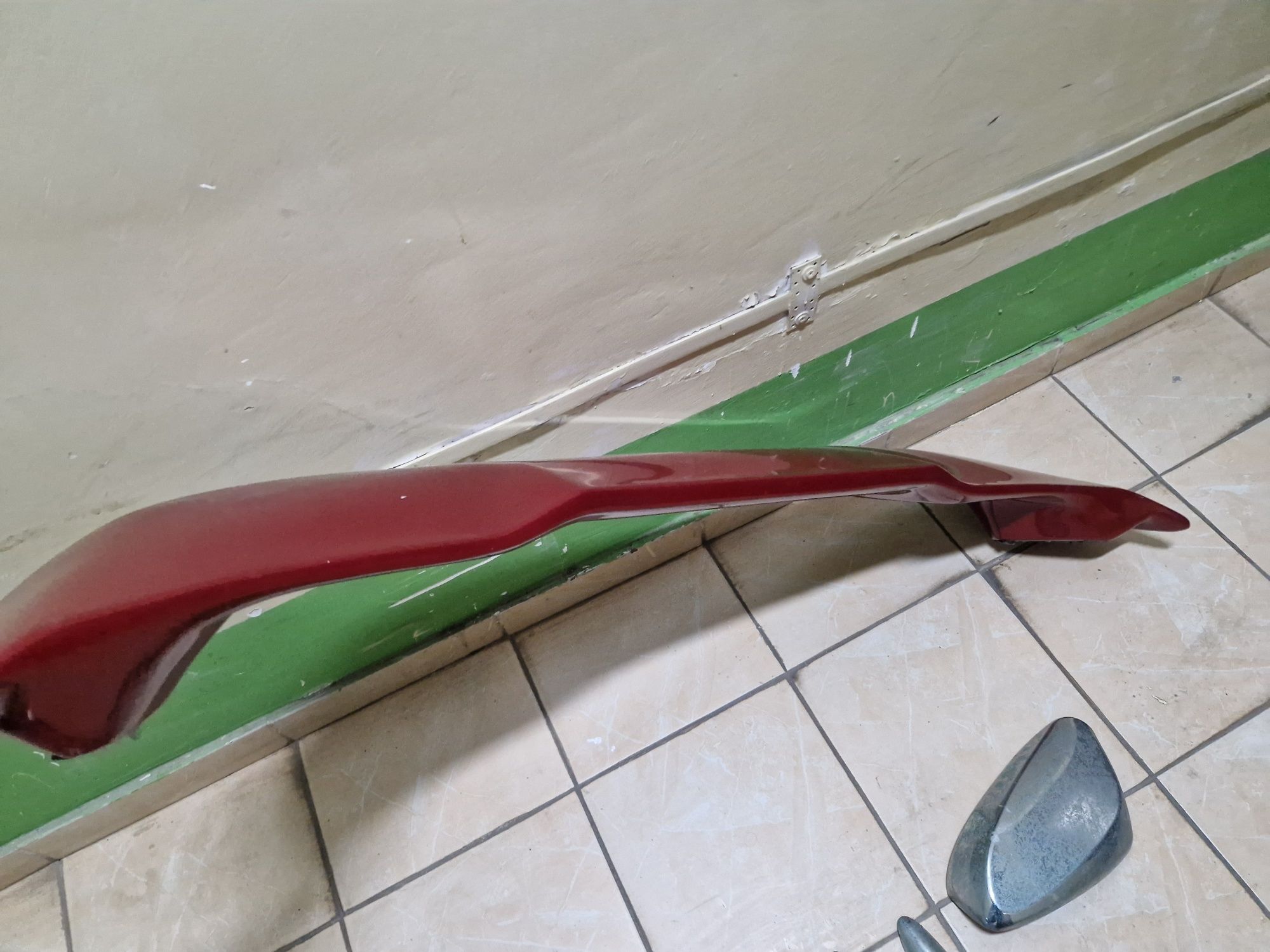 Сполер от Акцент
