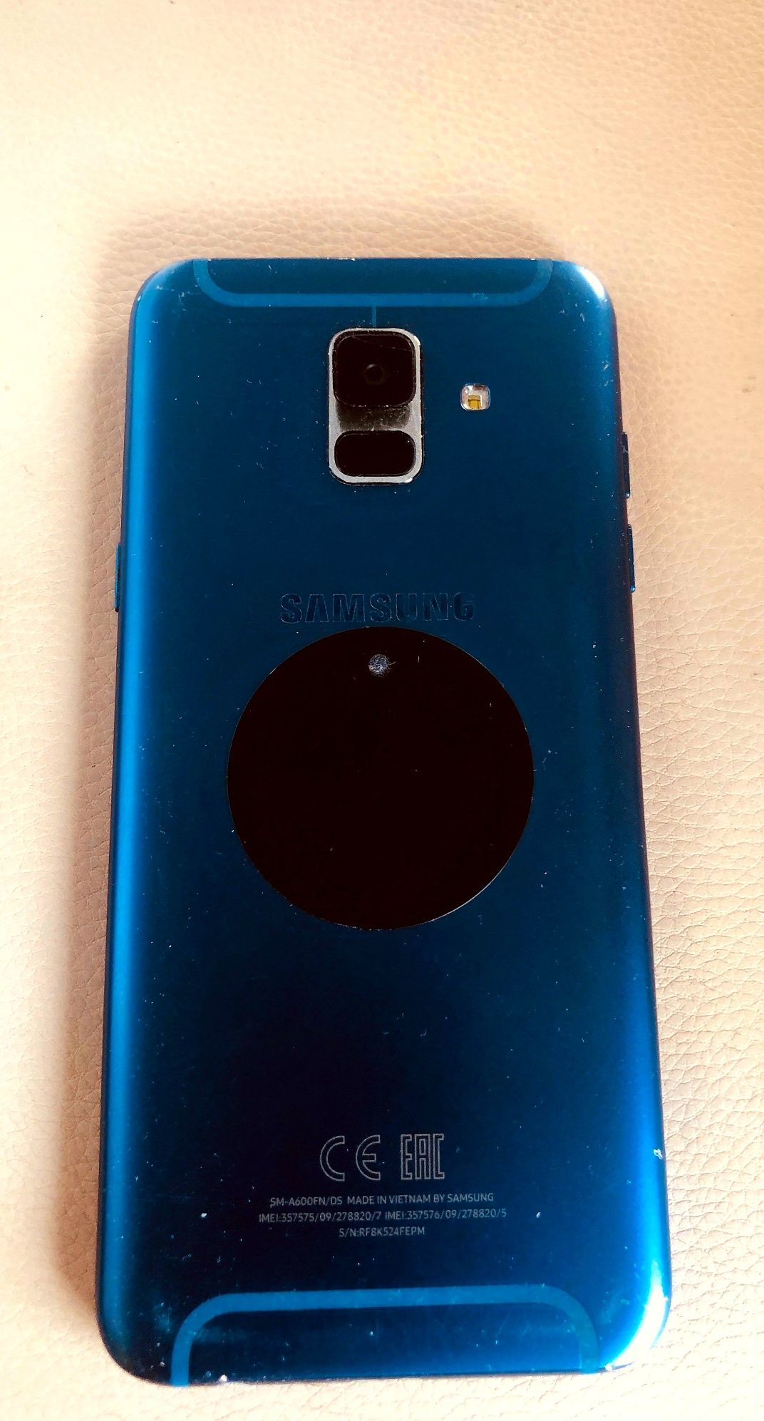 Samsung A6 продам срочно