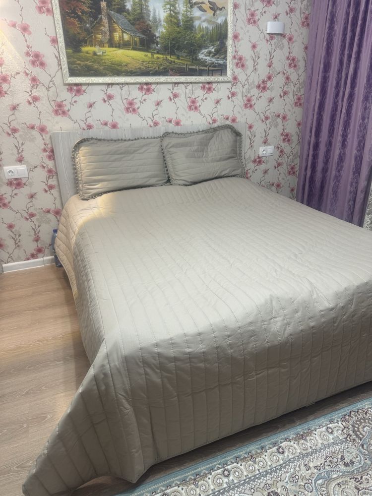 Продам спальный гарнитур (шкаф-купе +кровать)