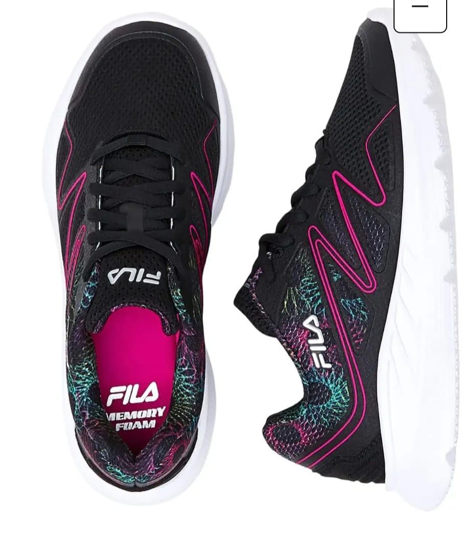 Чёрные брендовые кроссовки FILA, 37 размера