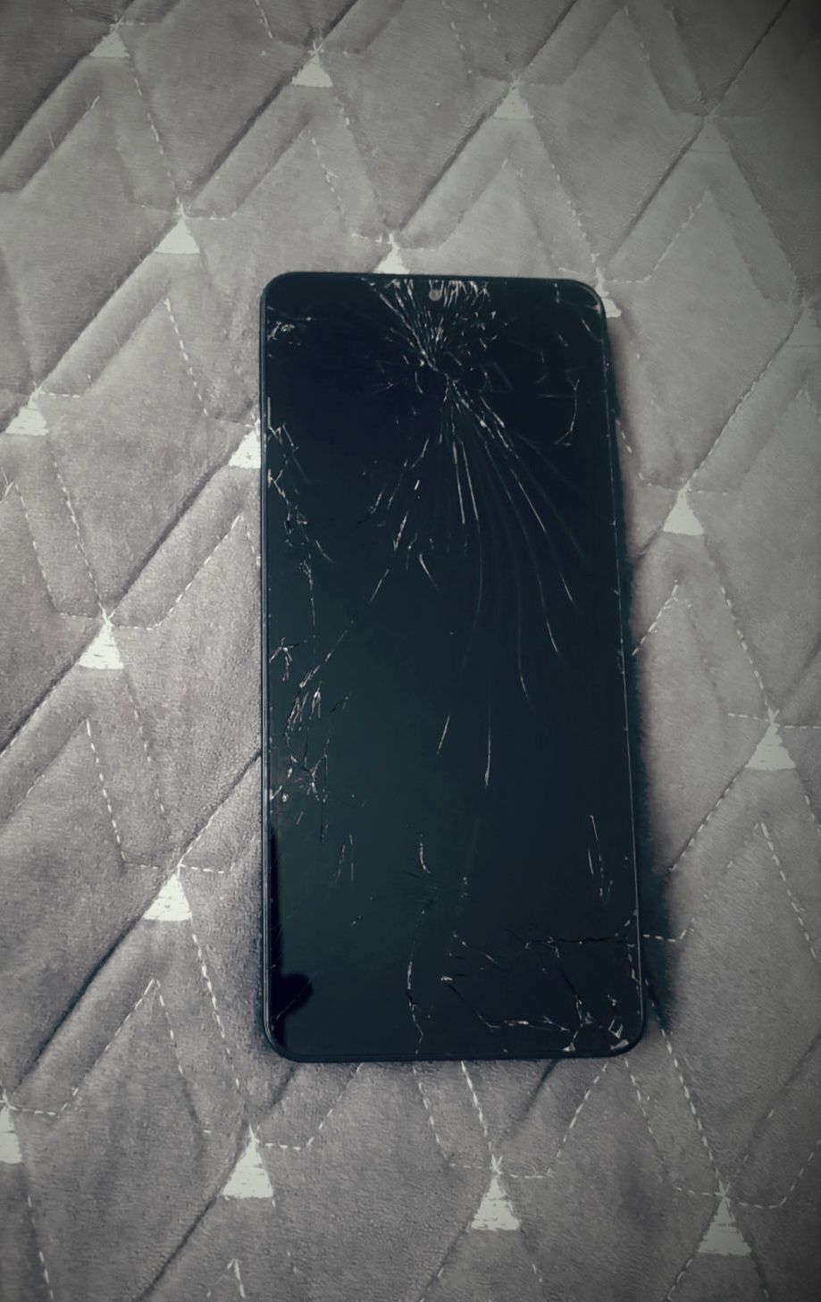 продам Samsung A06 чёрный