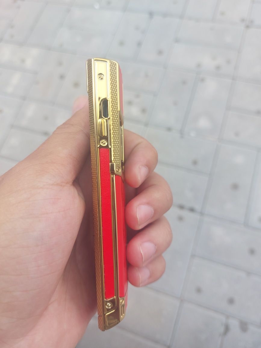 Продам Vertu Срочно