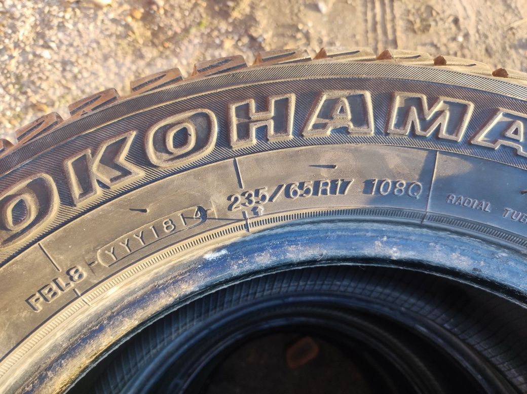 Продам шины .размер 235/65/R17 108Q YOKOHAMA