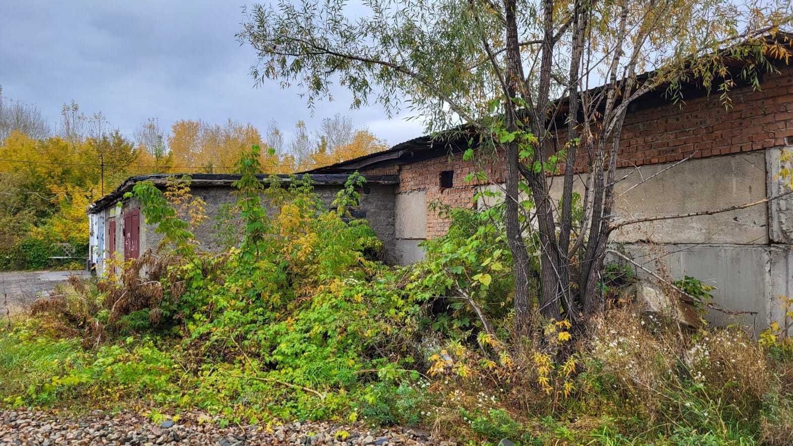 Продам бокс из трех гаражей на Безголосова