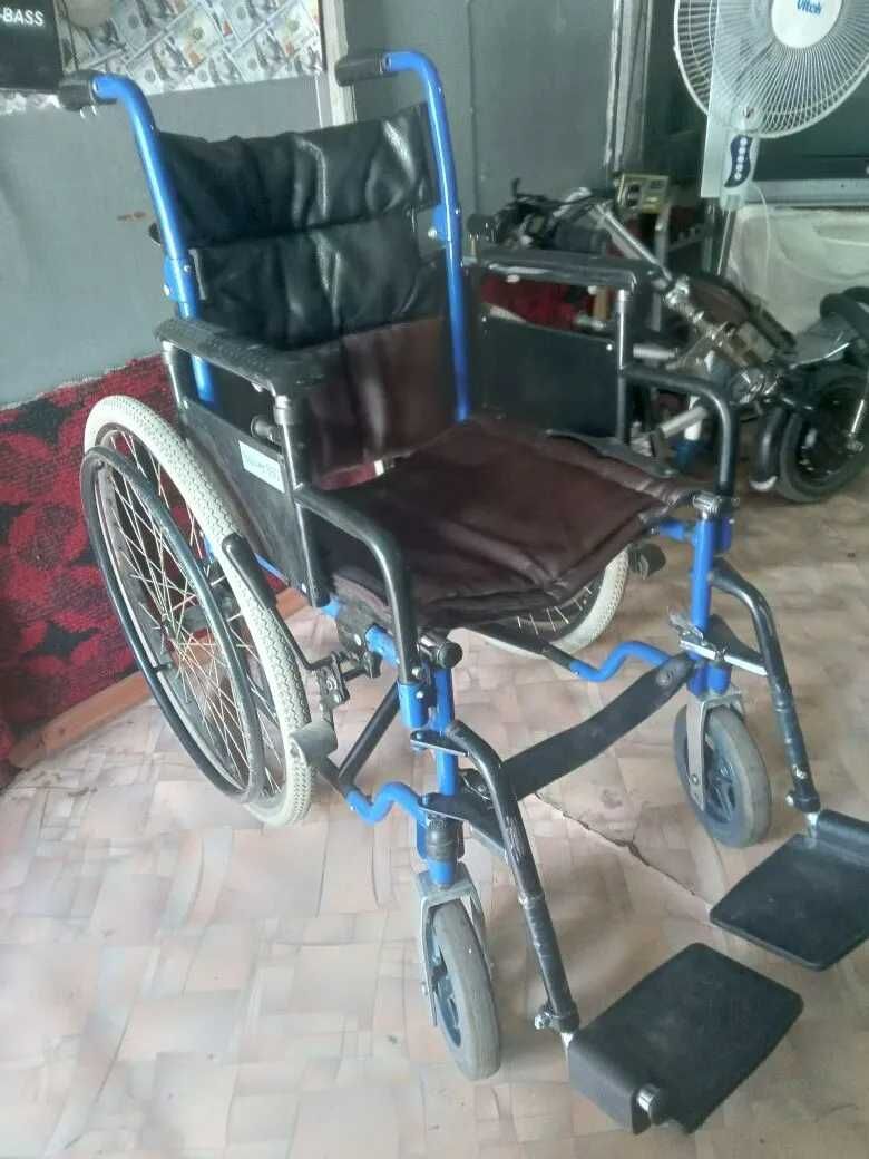 Продам инвалидные коляски