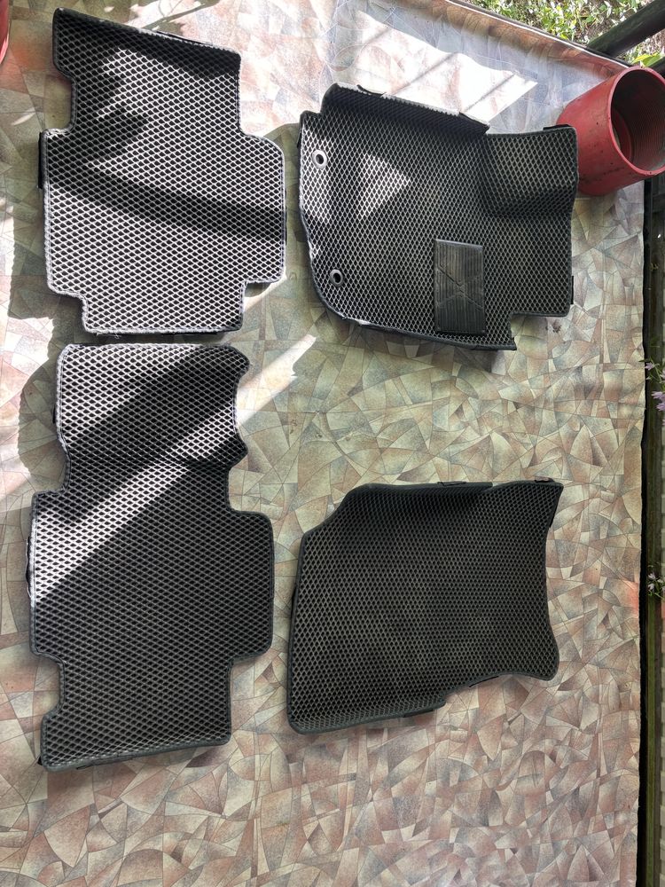 Продам evo полики на RAV4