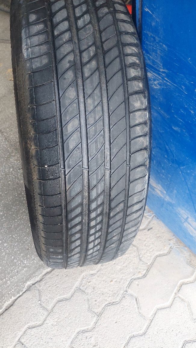 Продам летние шины R17  Michlen