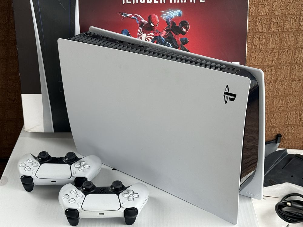 Sony PlayStation 5 в идеальном состоянии,Sony PlayStation 5 825GB