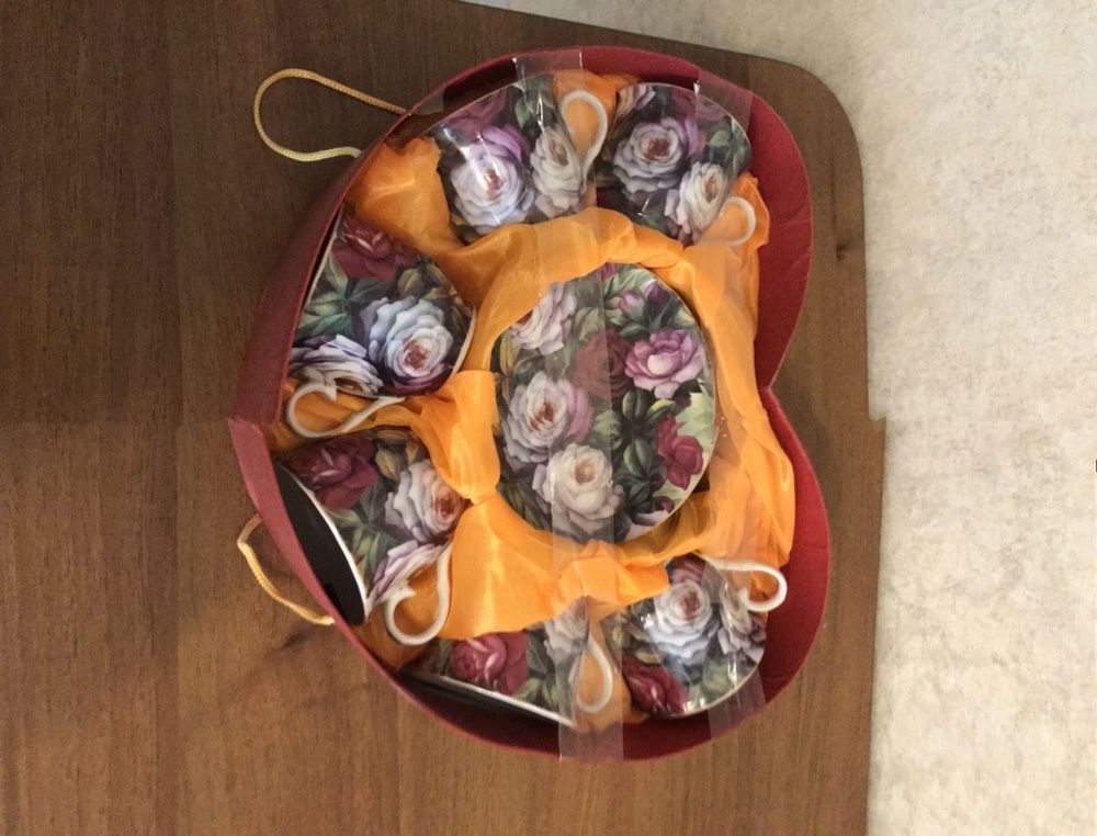 Продам Новый чайный сервиз