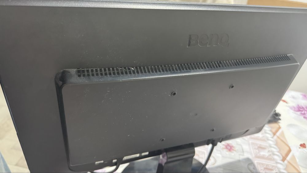 Монитор BenQ dvi порт Full HD