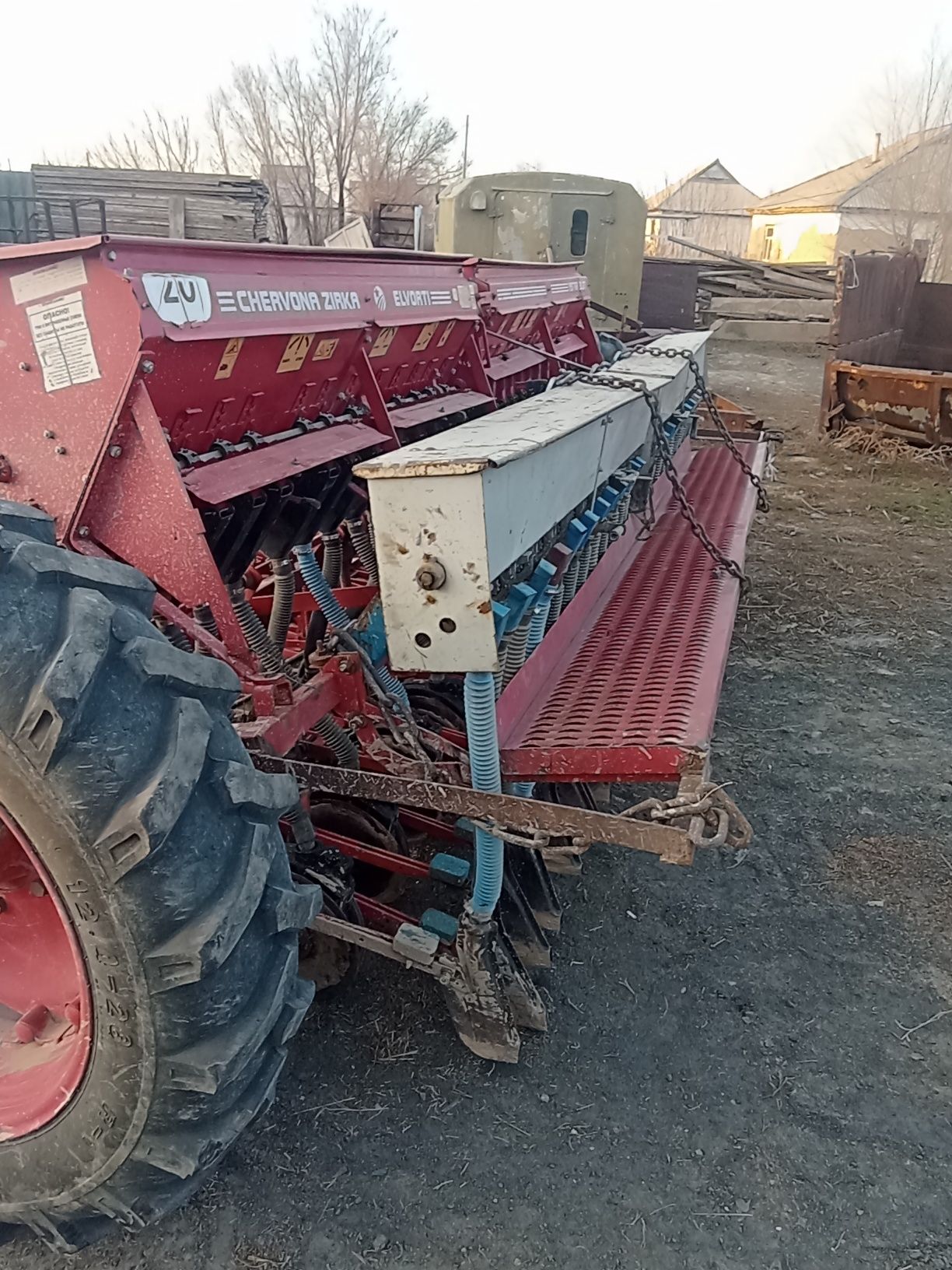 Продам сеялку резно траванную
