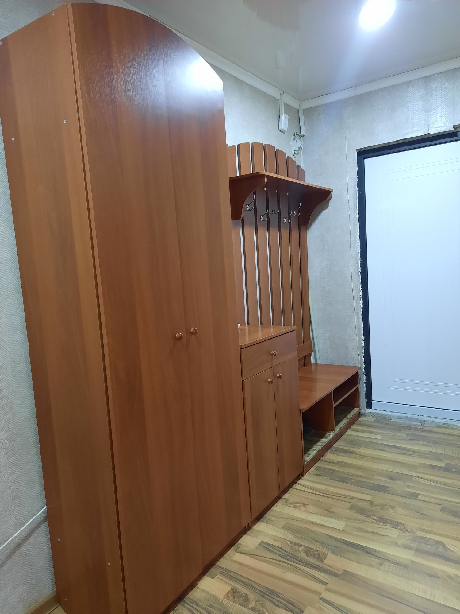 Продается прихожка хорошем состоянии цена 55.000
