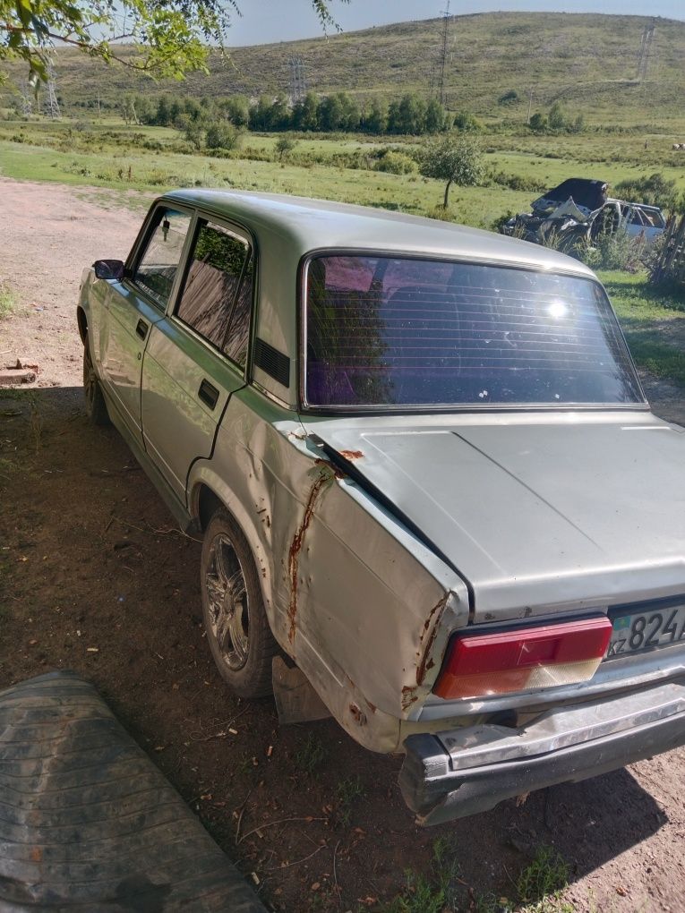 Ваз.    2107.    .