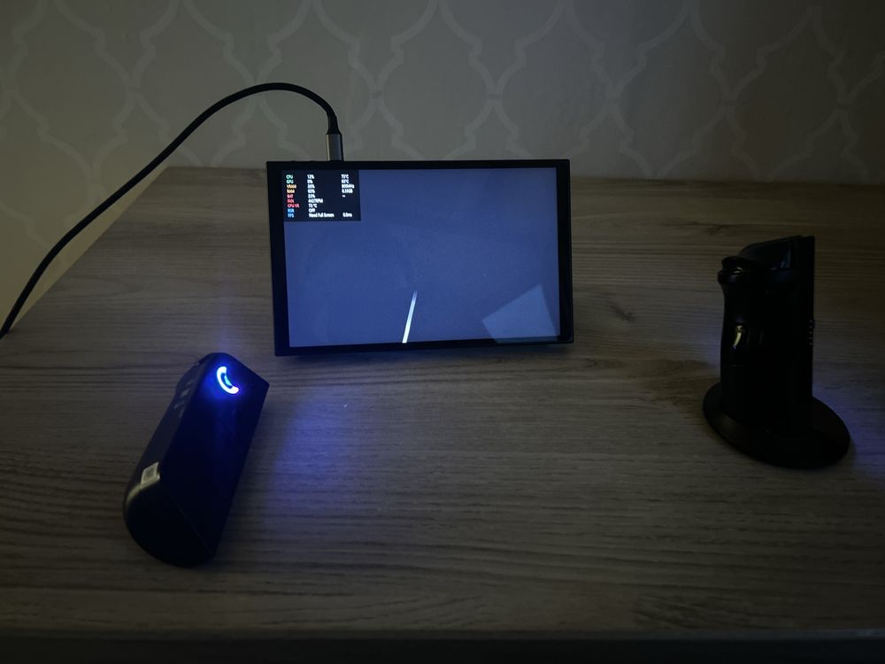 Lenovo legion go в идеальном состоянии