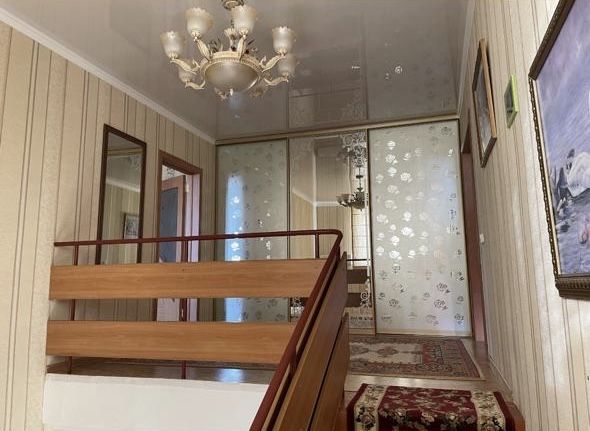 Продаю трехкомнатную квартиру-пентхаус