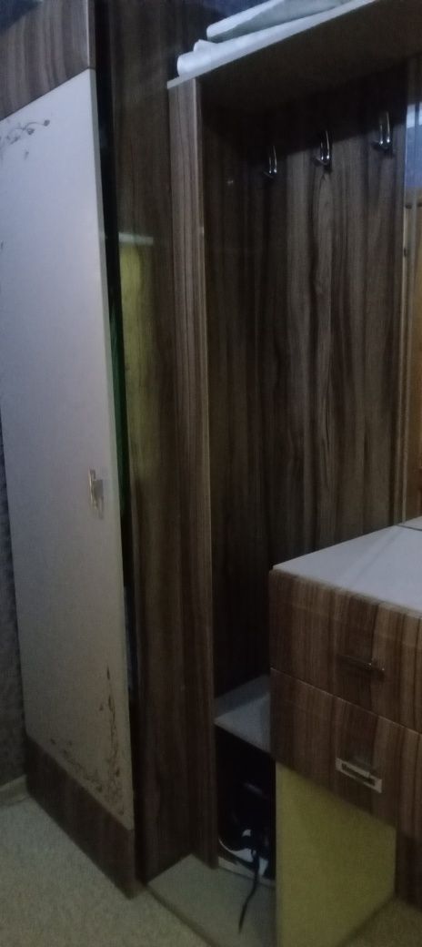 Продам прихожую в хорошем состоянии
