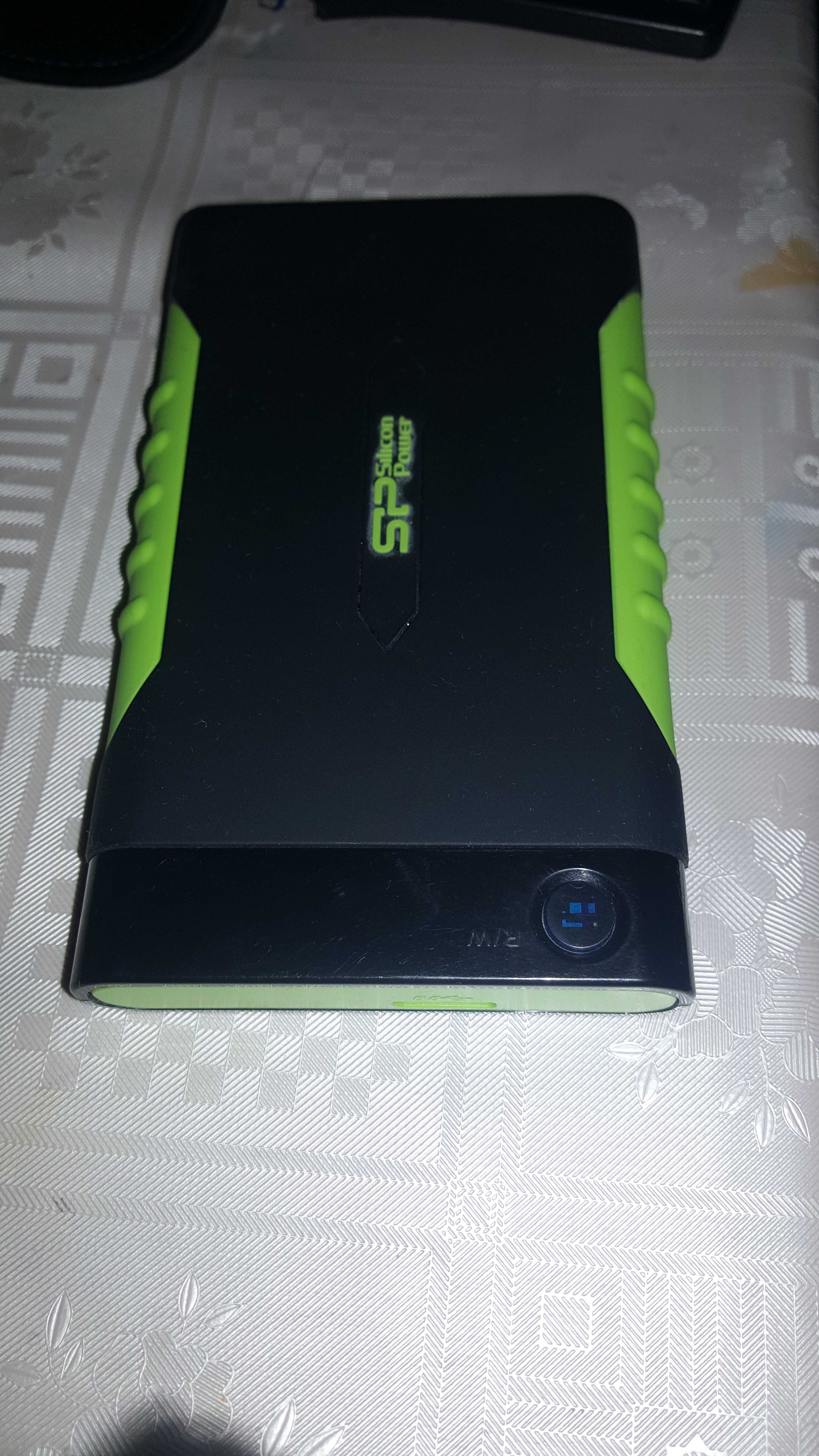 Внешний жесткий диск 1000gb.