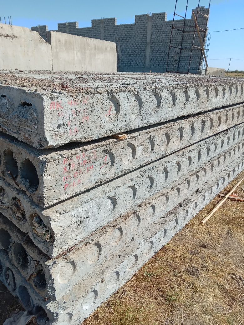 Плиты перекрытия ребристые ,Плиты заборные  высота 2,0 × 3,0 метр  шир