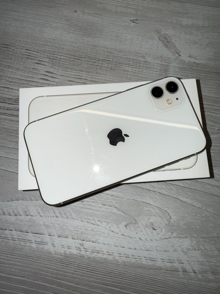 Продам iPhone 11
